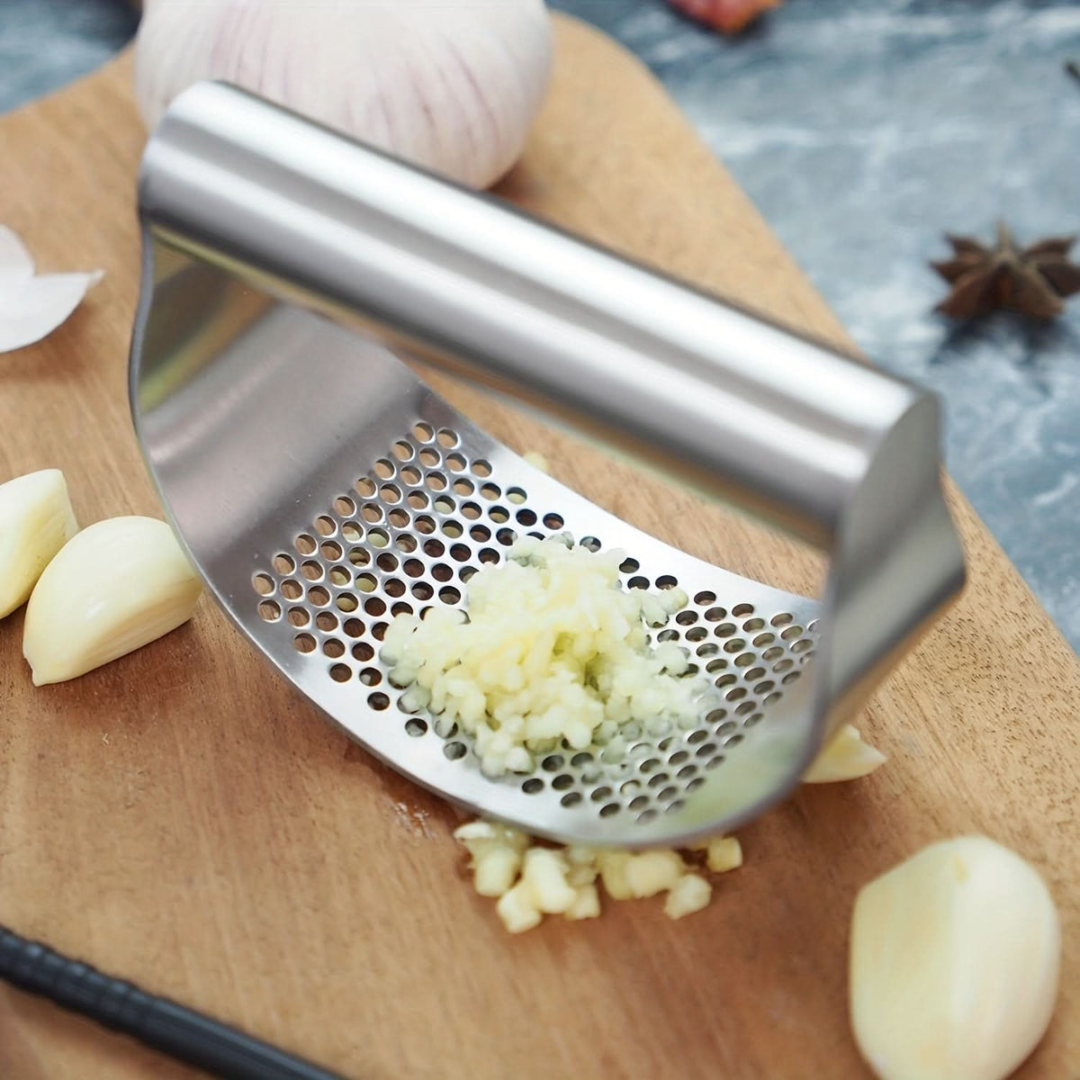 FlavorBurst – Handheld Garlic Press Tool