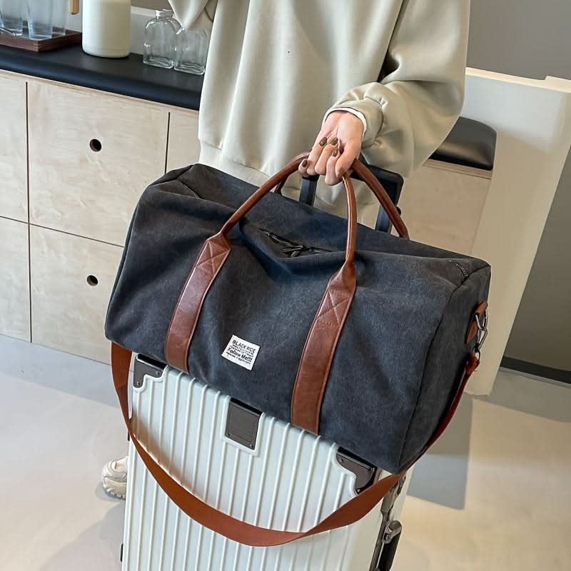 Timeless Travel Companion – Vintage-Inspired Weekender Bag