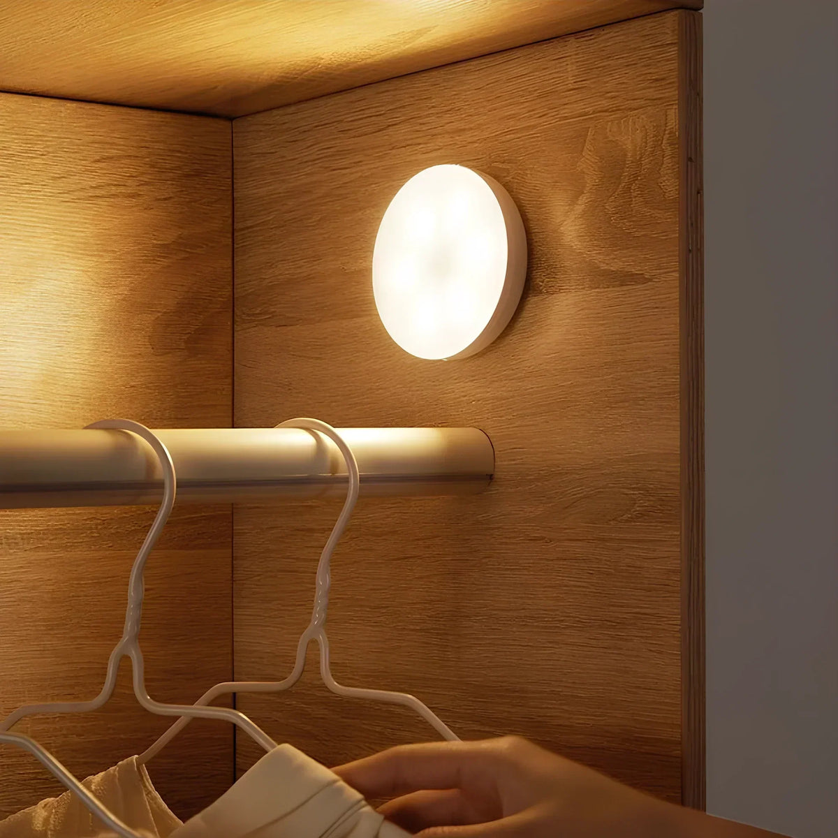 Motion Sensor Lamp with Wireless Functionality