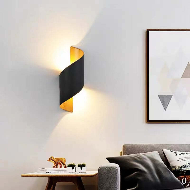Twisted Design LED Wall Light – Contemporary Spiral Fixture