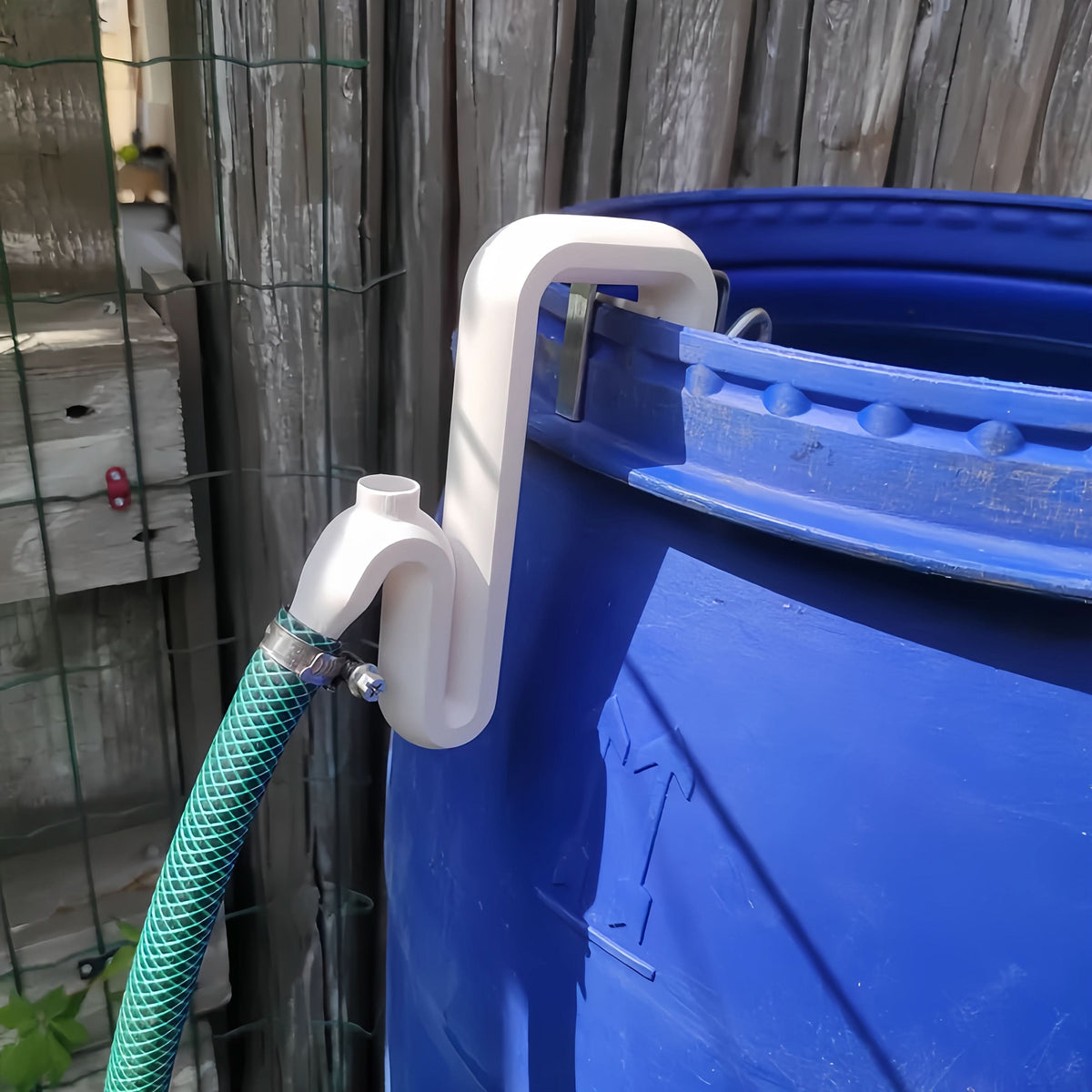 AquaMover – Efficient Self-Priming Hose System for Quick Water Flow