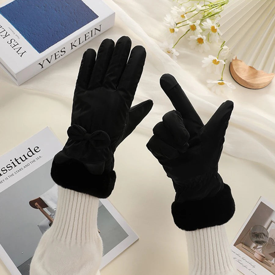 Chic Touchscreen Winter Gloves for Women