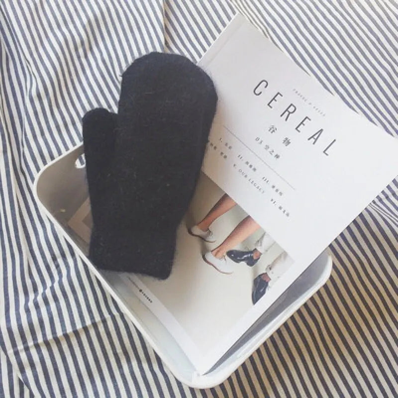 Luxurious Winter Mittens for Women - Cozy & Stylish