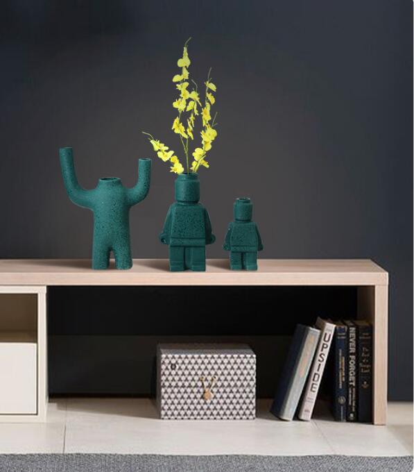Robot Flower Pots in Ceramic - Brick Design Planters