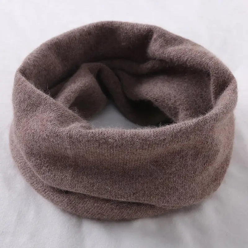 Cozy Cashmere Neck Warmer for Cold Weather Adventures