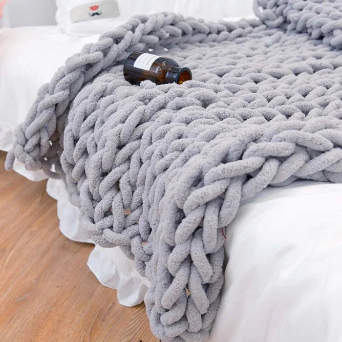 Luxurious Handcrafted Thick Knit Blanket for Ultimate Comfort