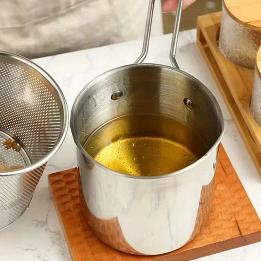 Compact 1200ML Fryer Pot with Oil Strainer