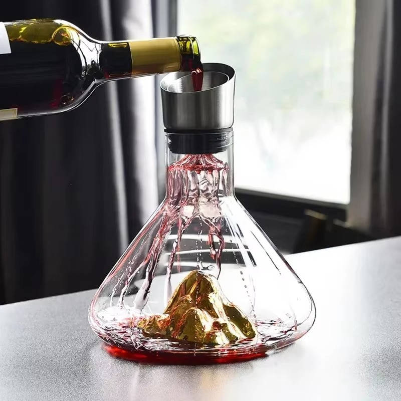 Elegant Crystal Wine Aerator Carafe for Perfect Pouring