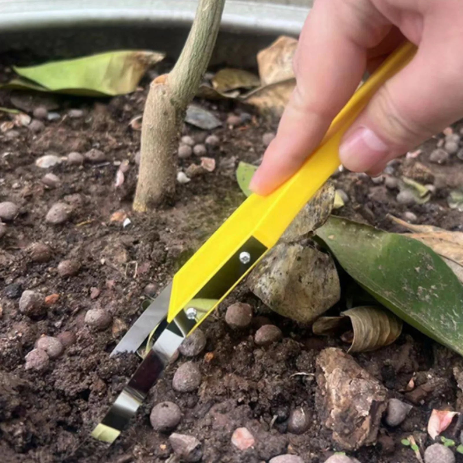 Ergonomic Weed Extractor with Sturdy Loop Handle