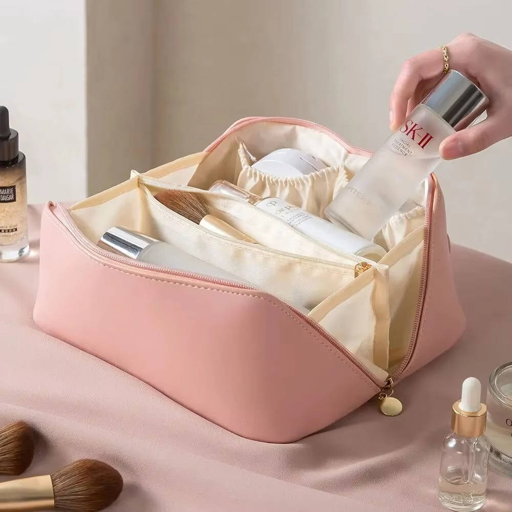 Chic Organizer Pouch for Beauty Essentials