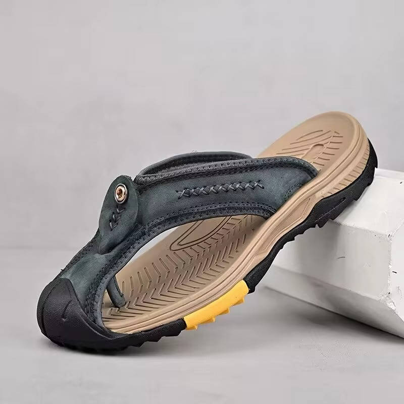 Lightweight Water-Resistant Closed-Toe Sandals for Men