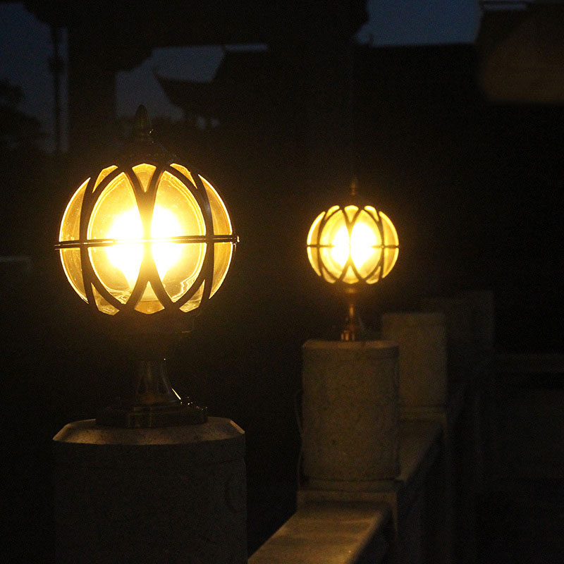 Stylish Outdoor Globe Light for Garden Posts and Walkways