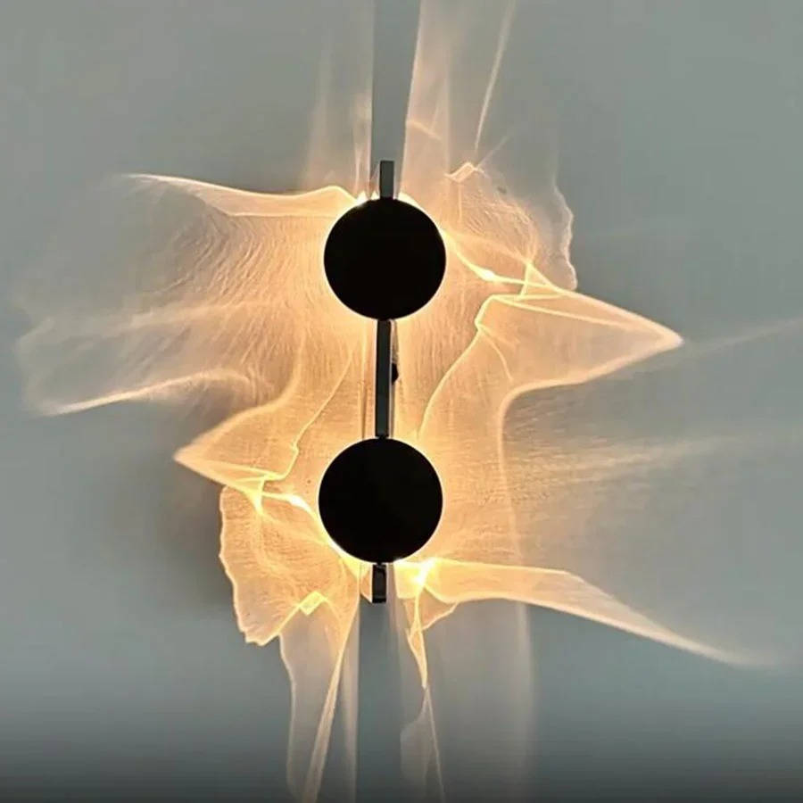 Sleek Modern Wall Light Fixture