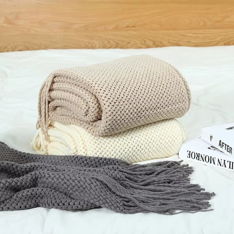 Cozy Knit Blanket for Sofa and Bed - Soft Acrylic Comfort