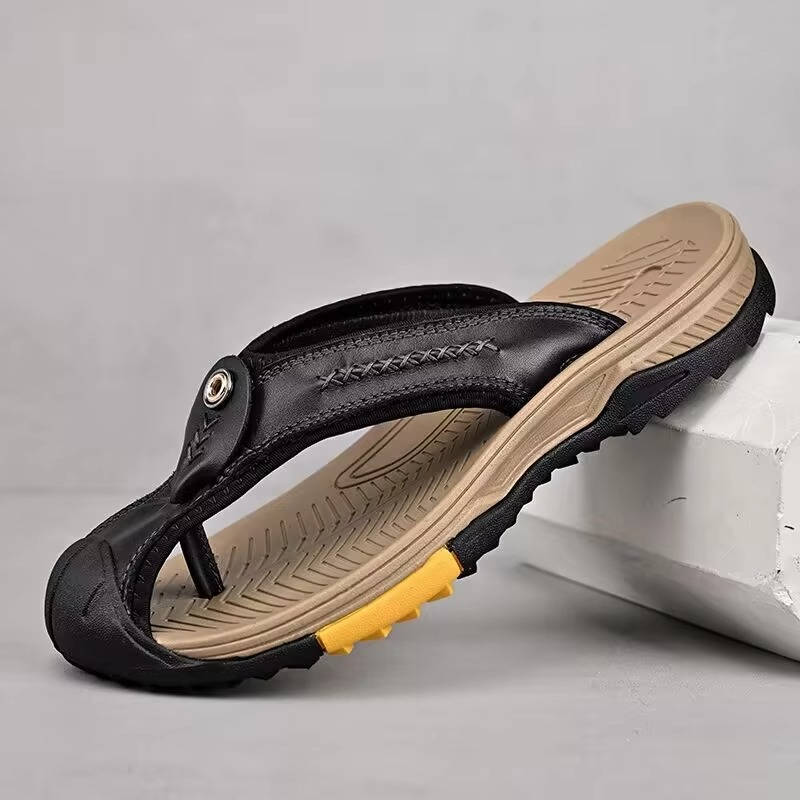 Lightweight Water-Resistant Closed-Toe Sandals for Men