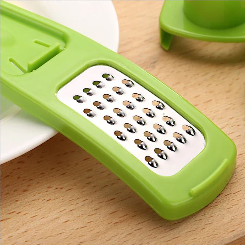 Compact Garlic Crusher for Effortless Meal Prep