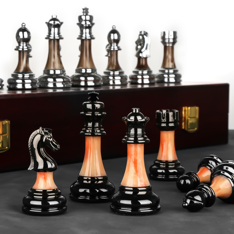 Elegant Metal Chess Set with a Spacious 42 cm Wooden Board