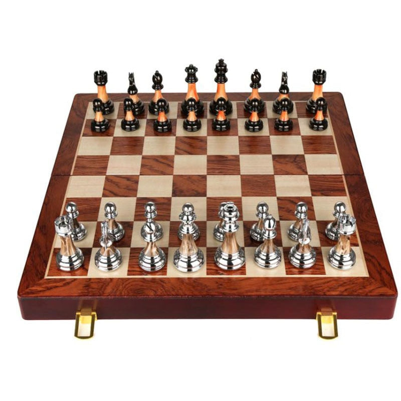 Elegant Metal Chess Set with a Spacious 42 cm Wooden Board