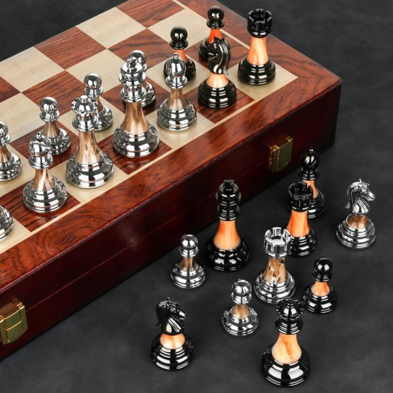 Elegant Metal Chess Set with a Spacious 42 cm Wooden Board