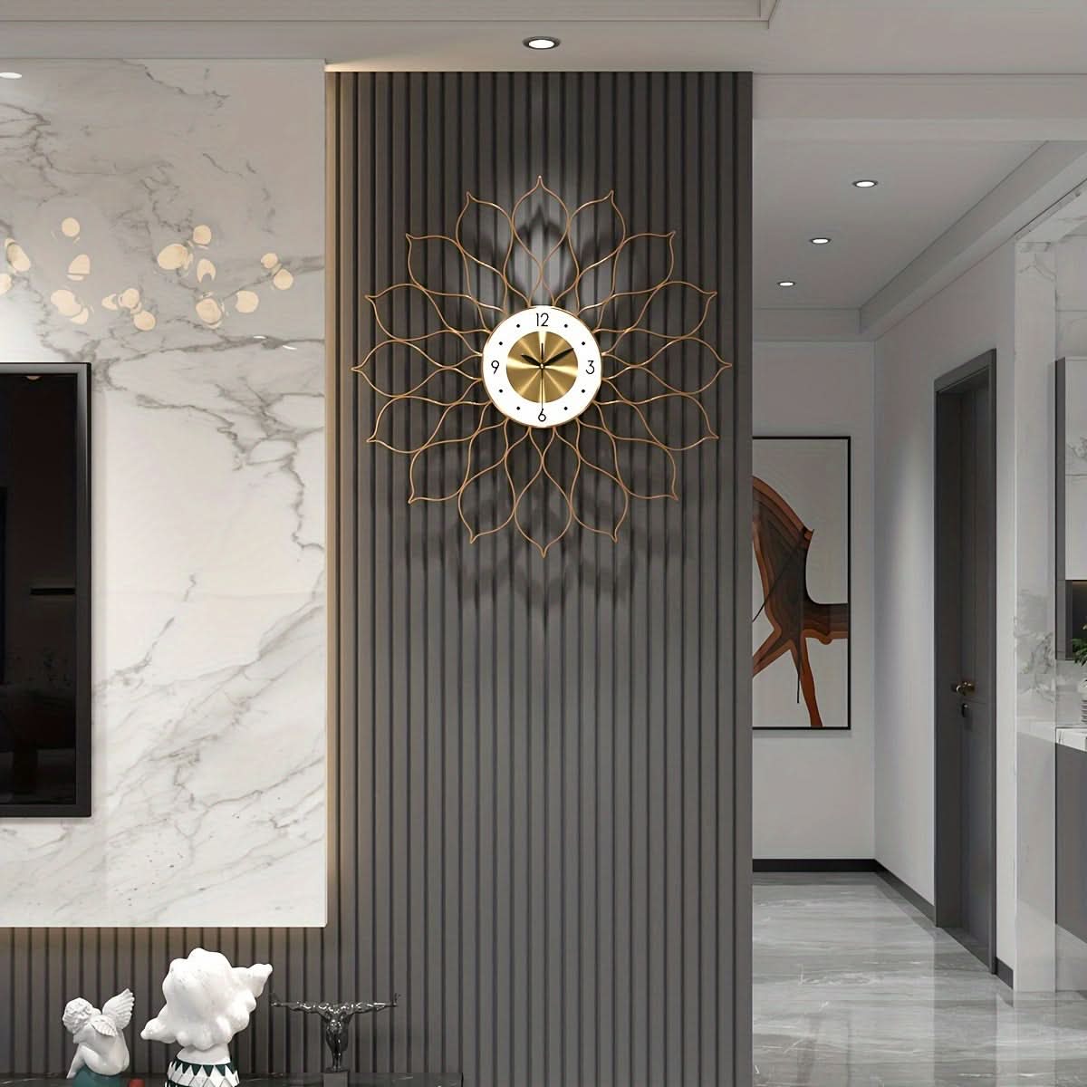Sleek Elegance Gold Wall Clock for Contemporary Spaces