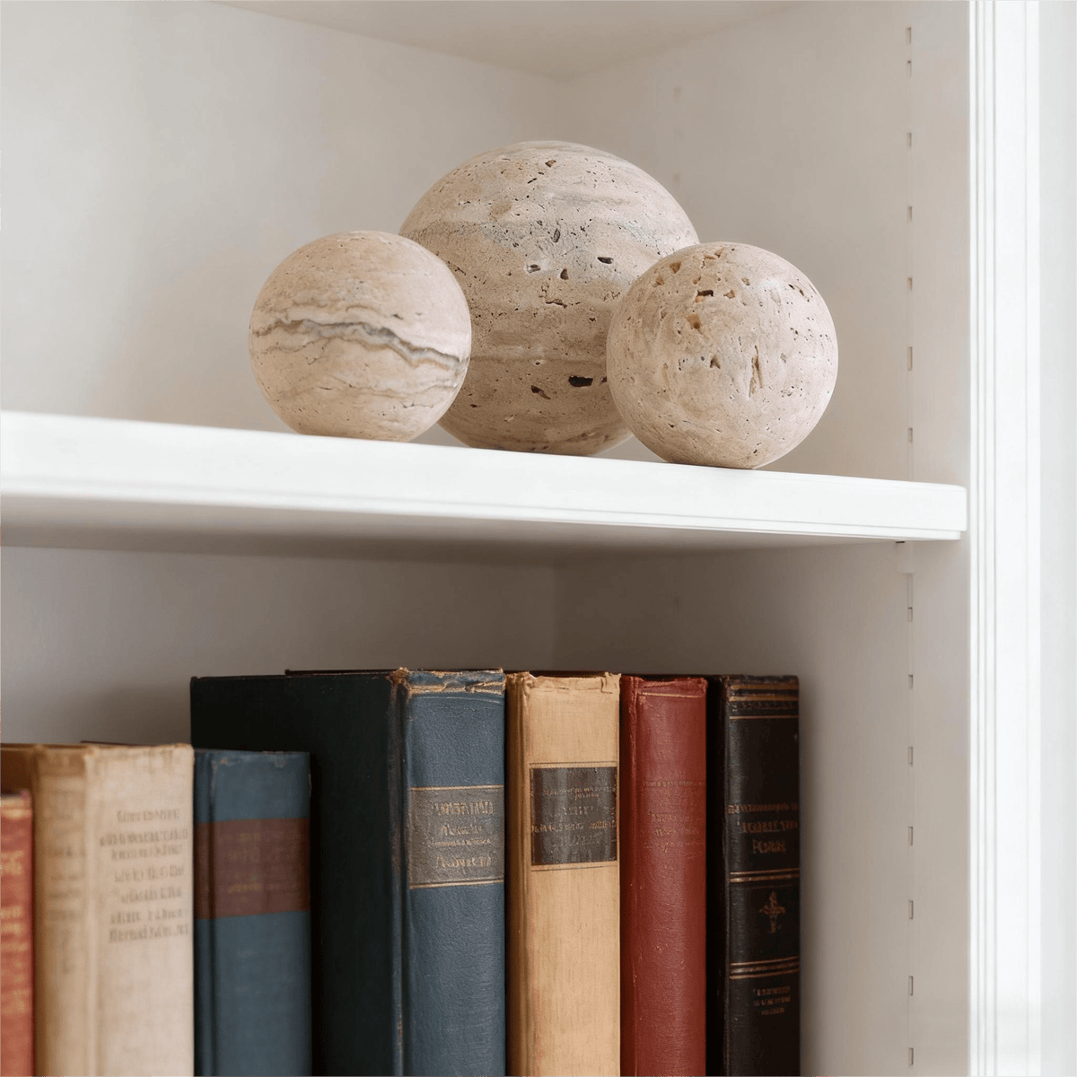 EleganceSphere – Handcrafted Natural Stone Decorative Orb