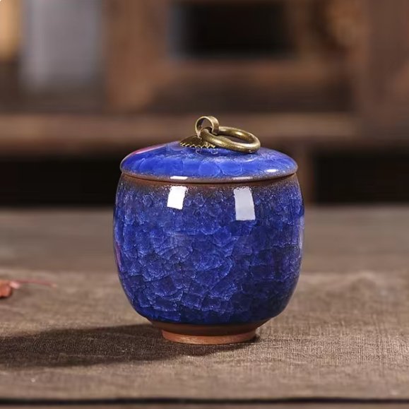 Artisan Ceramic Pet Keepsake Urn – Heartfelt Tribute for Pets