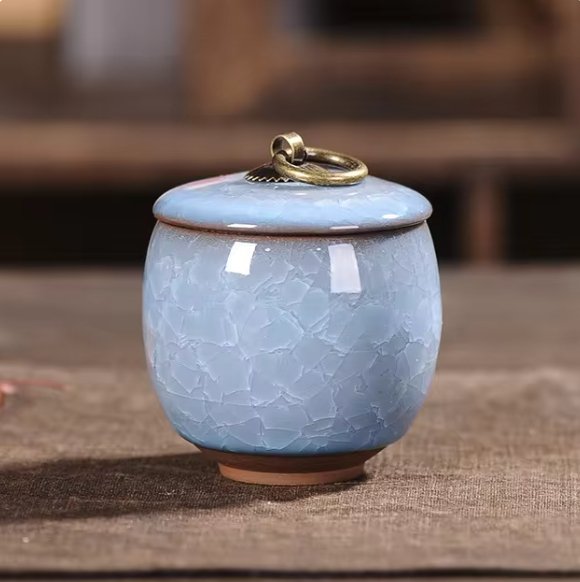 Artisan Ceramic Pet Keepsake Urn – Heartfelt Tribute for Pets