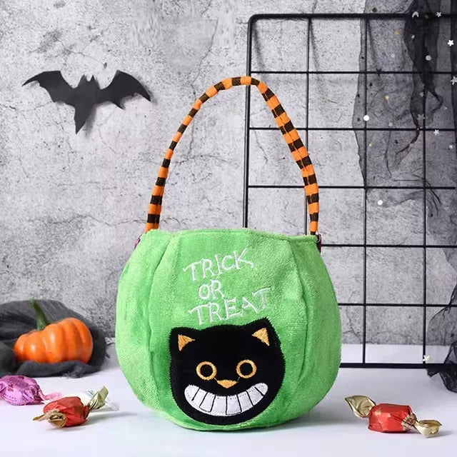 Cheerful Pumpkin-Shaped Treat Bag for Halloween Fun