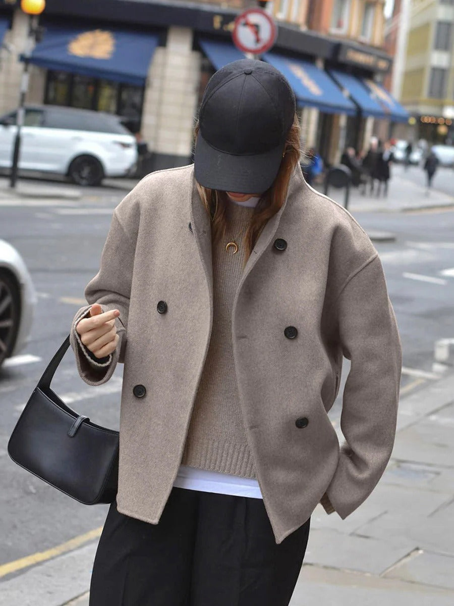 Chic Women's Button-Up Jacket for Effortless Style