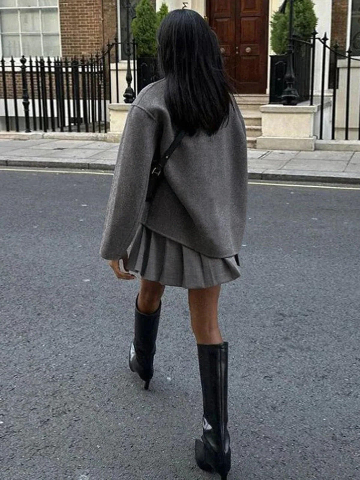 Chic Women's Button-Up Jacket for Effortless Style