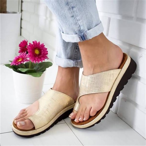 Comfort Fit Sandals for Optimal Foot Alignment
