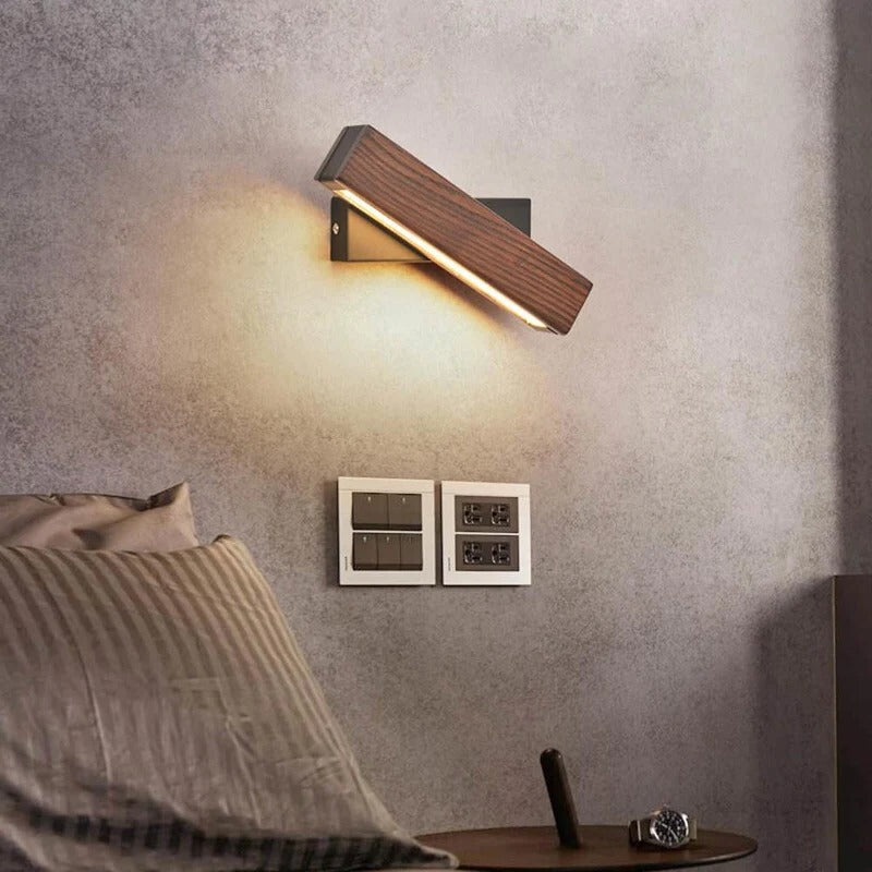 Adjustable Indoor Wall Light for Personalized Illumination