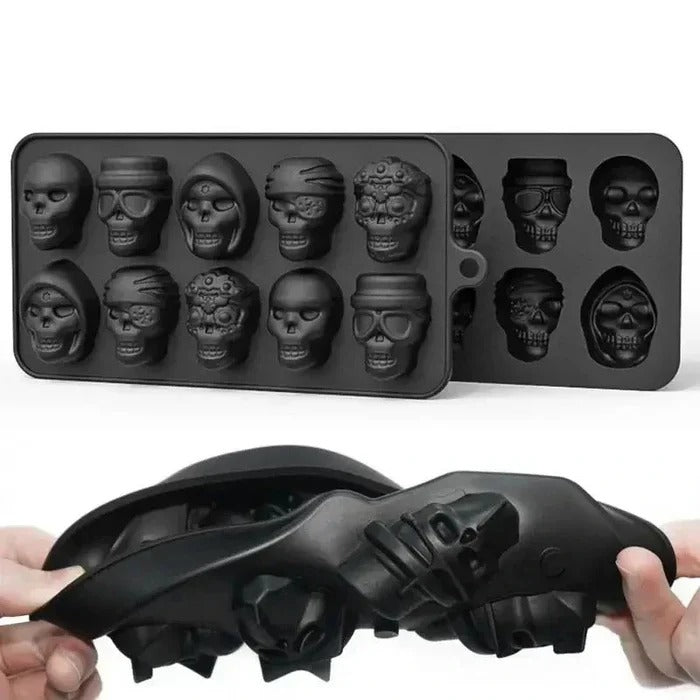 Chilling Skull Ice Mold for Creative Drinks