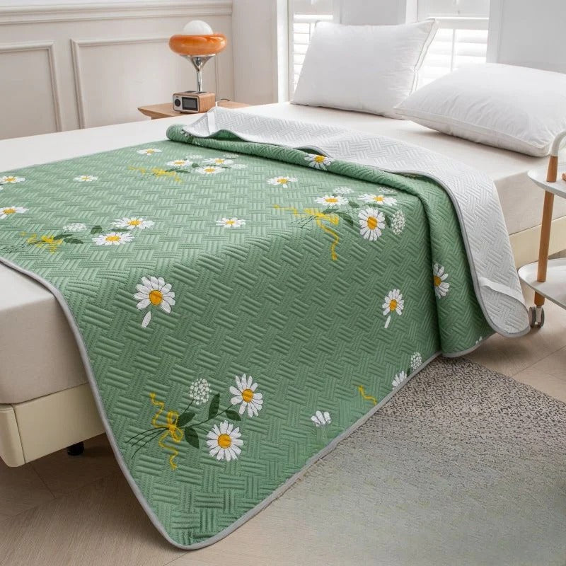 Temperature-Controlled Mattress Protector for All Seasons