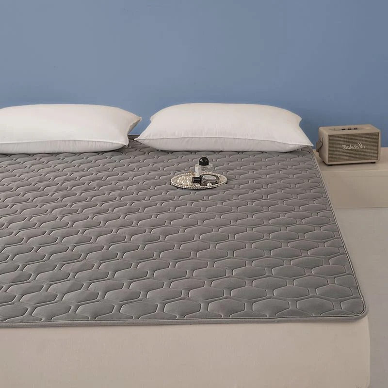 Temperature-Controlled Mattress Protector for All Seasons