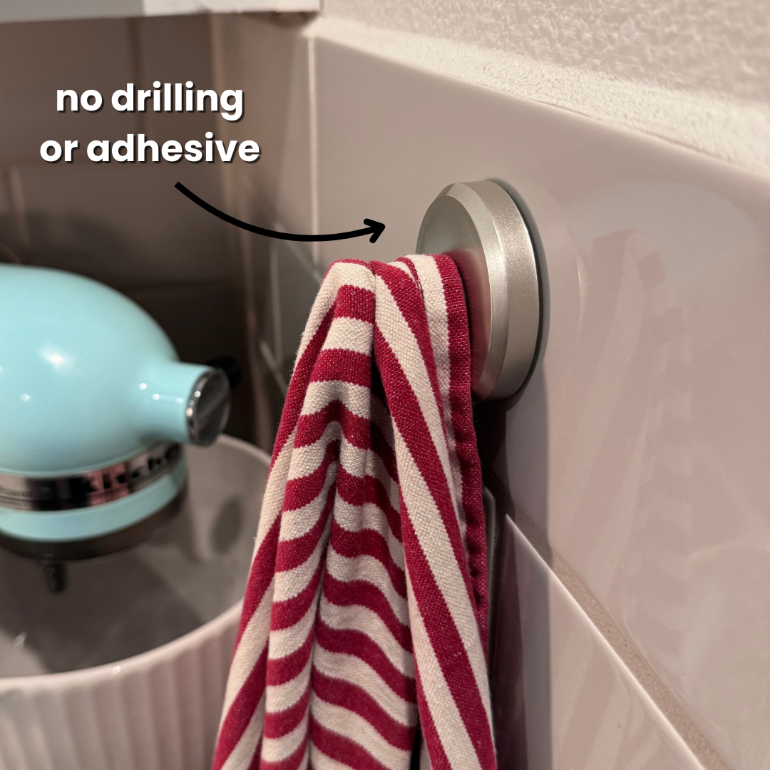 Effortless Suction Hooks for Instant Organization