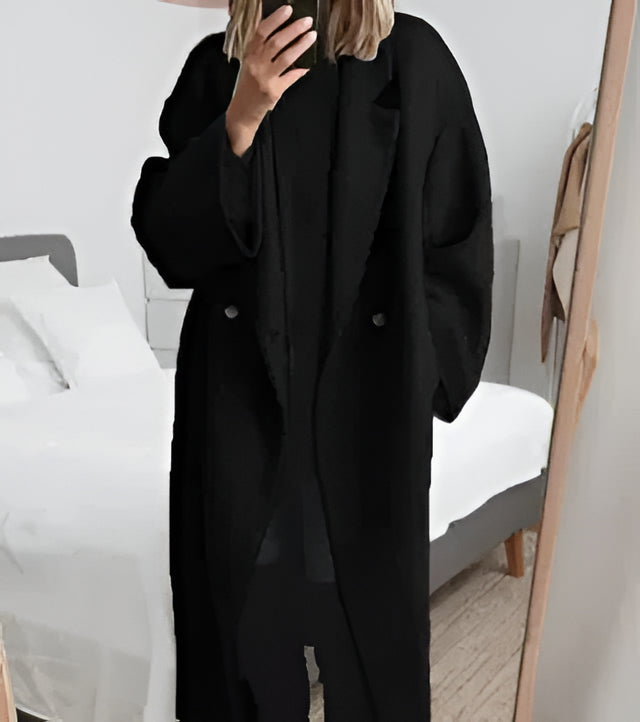 Luxurious Women's Oversized Coat with Timeless Lapel