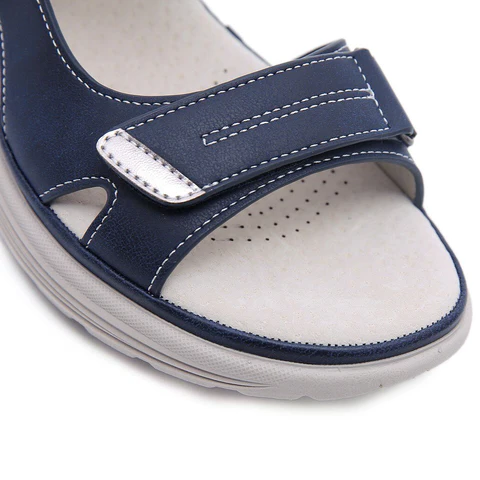 Adjustable Comfort Sandals for Women - Perfect Fit and Style