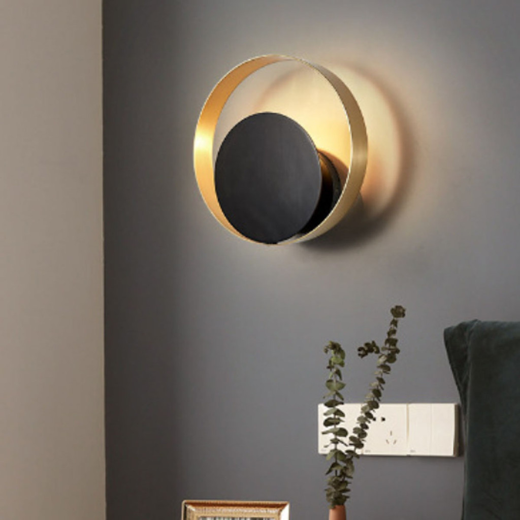 Elegant Gold and Black Wall Sconce for Stylish Interiors