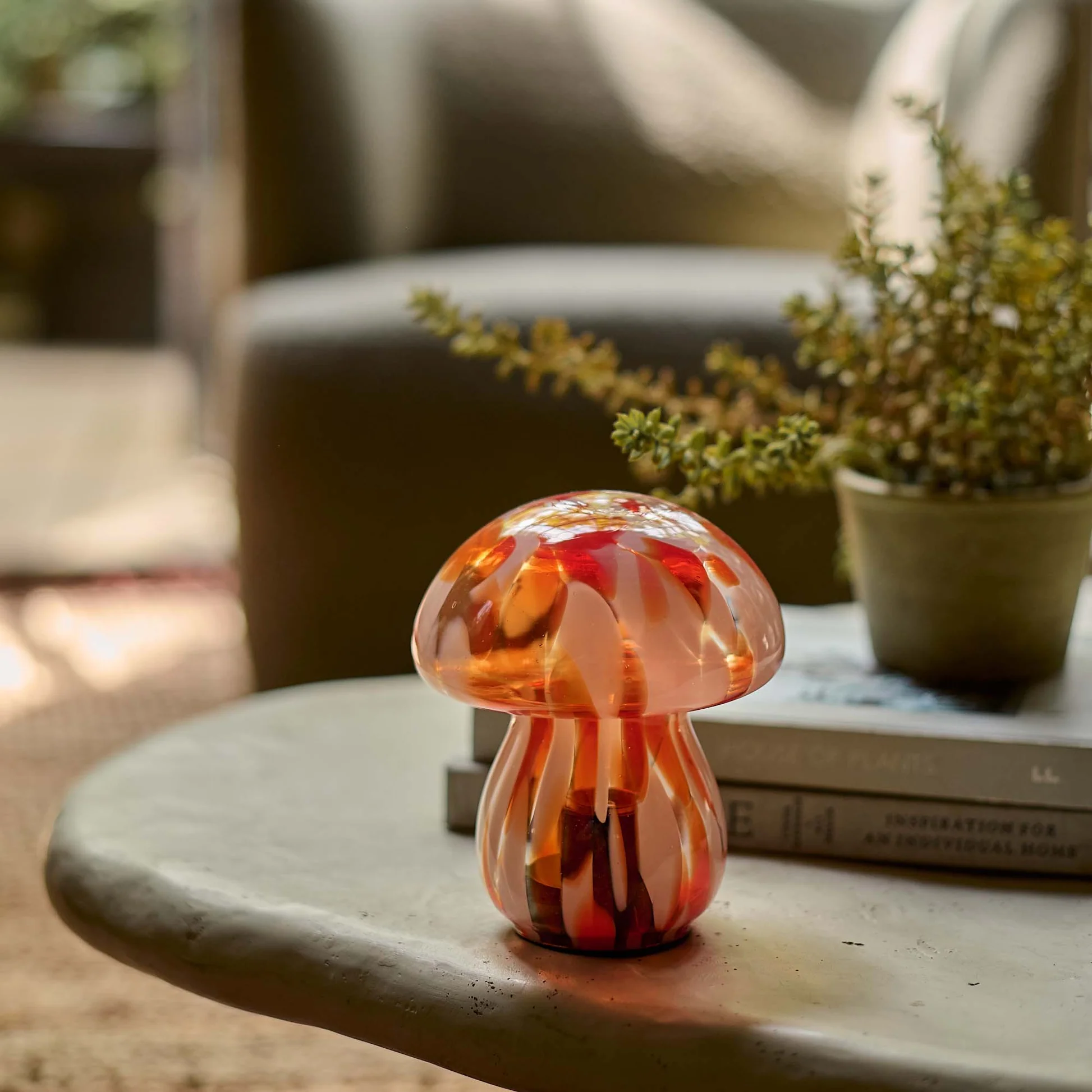 Whimsical Glow Mushroom Lamp - Portable LED Lighting