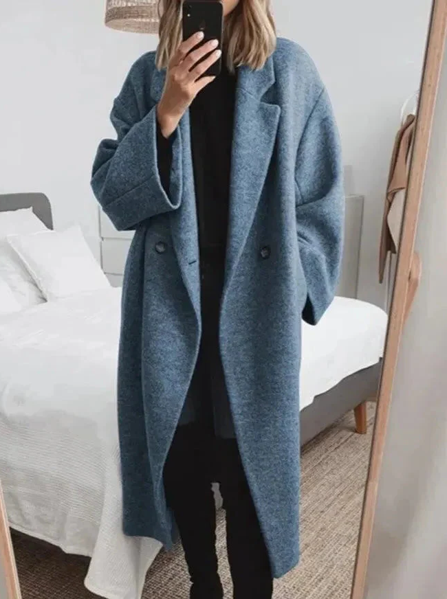 Luxurious Women's Oversized Coat with Timeless Lapel