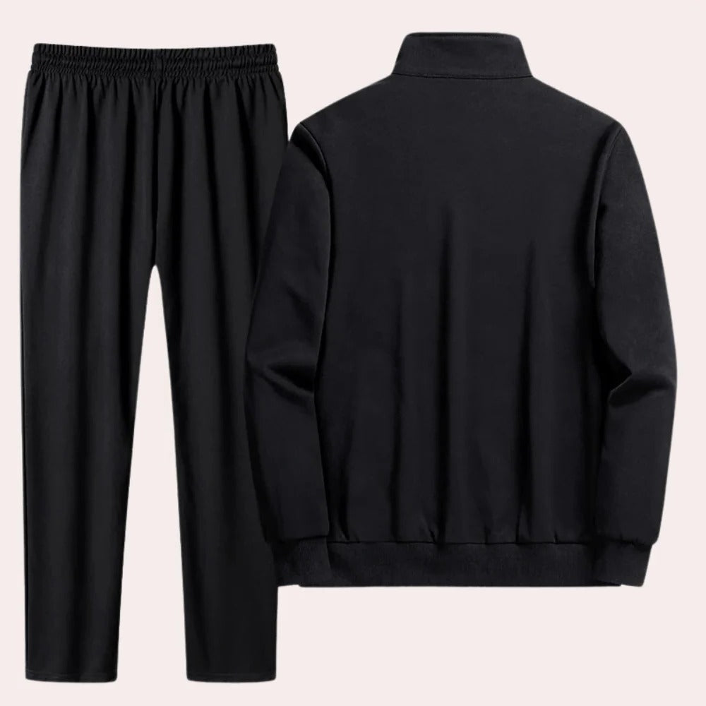 Stylish Men's Athletic Ensemble for Everyday Comfort
