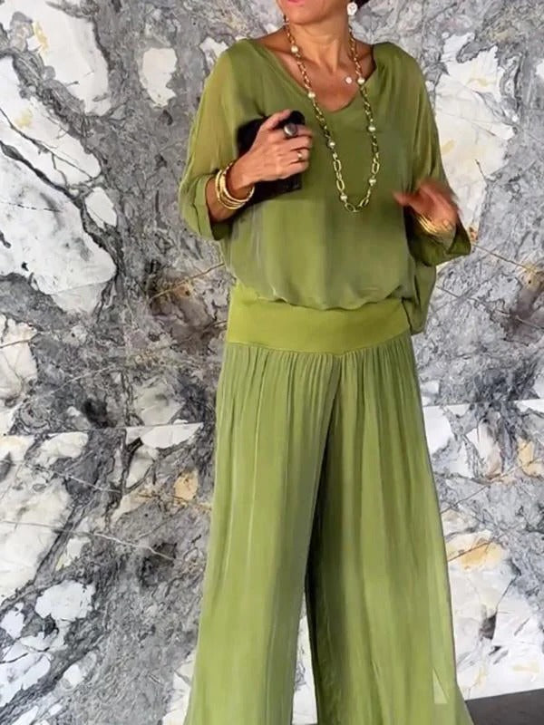 Chic Two-Piece Chiffon Outfit with Flowing Wide-Leg Pants