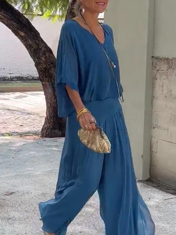 Chic Two-Piece Chiffon Outfit with Flowing Wide-Leg Pants