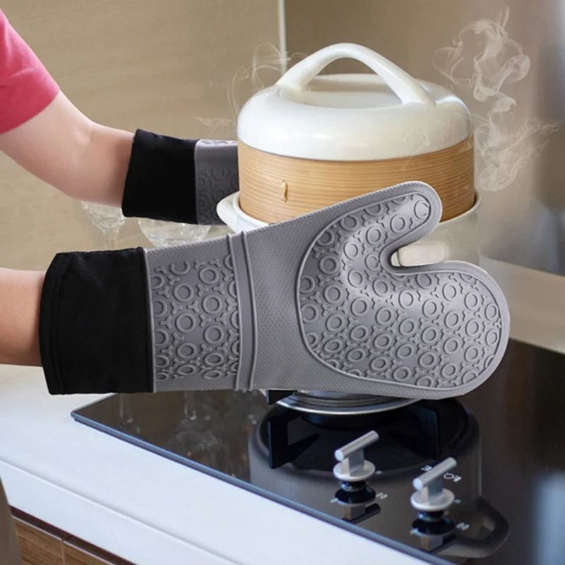 Durable Heat-Guard Kitchen Gloves