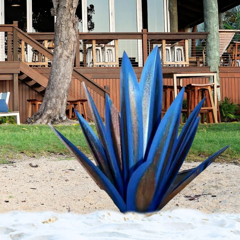 Rustic Metal Agave Plant for Home and Garden Decor