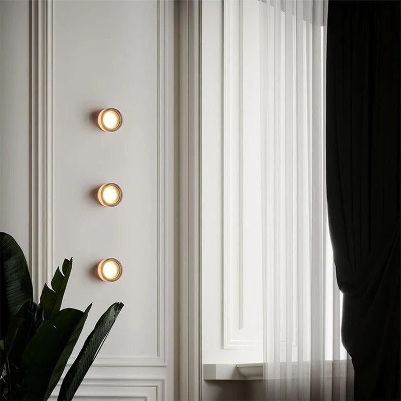 Chic Glass LED Wall Light for Elegant Illumination