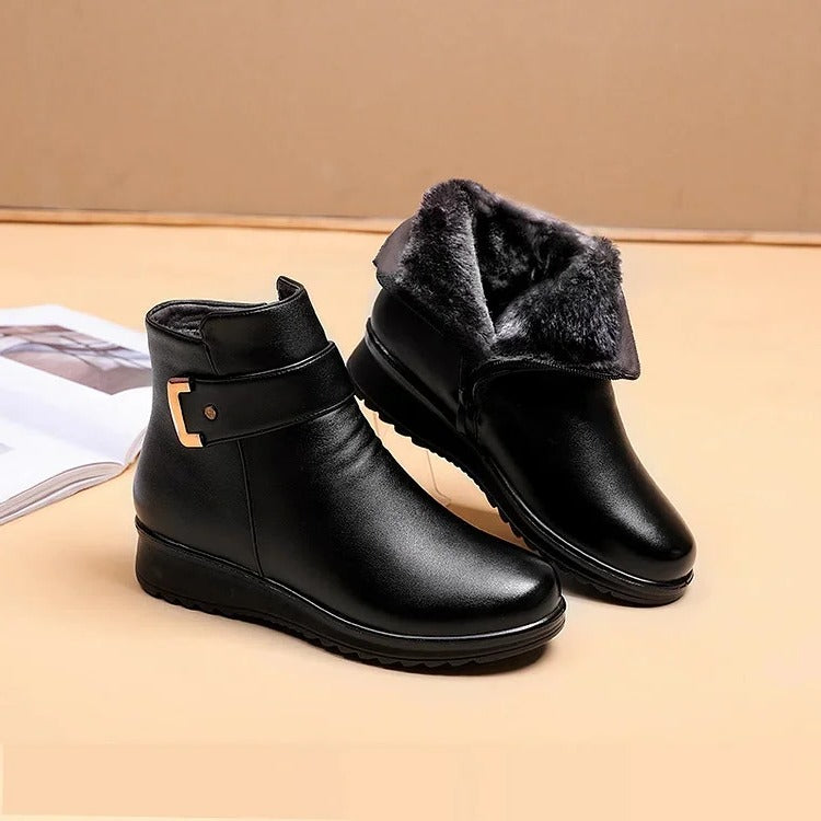 Comfort-Driven Leather Boots for Everyday Elegance