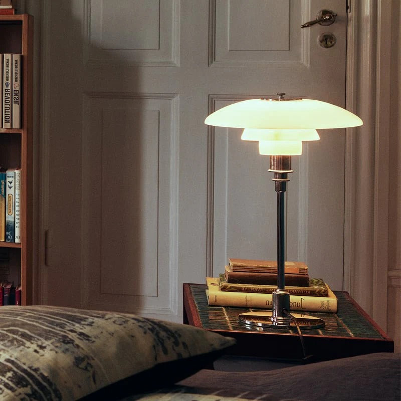 Nordic Glow LED Desk Lamp – Illuminate Your Space with Style