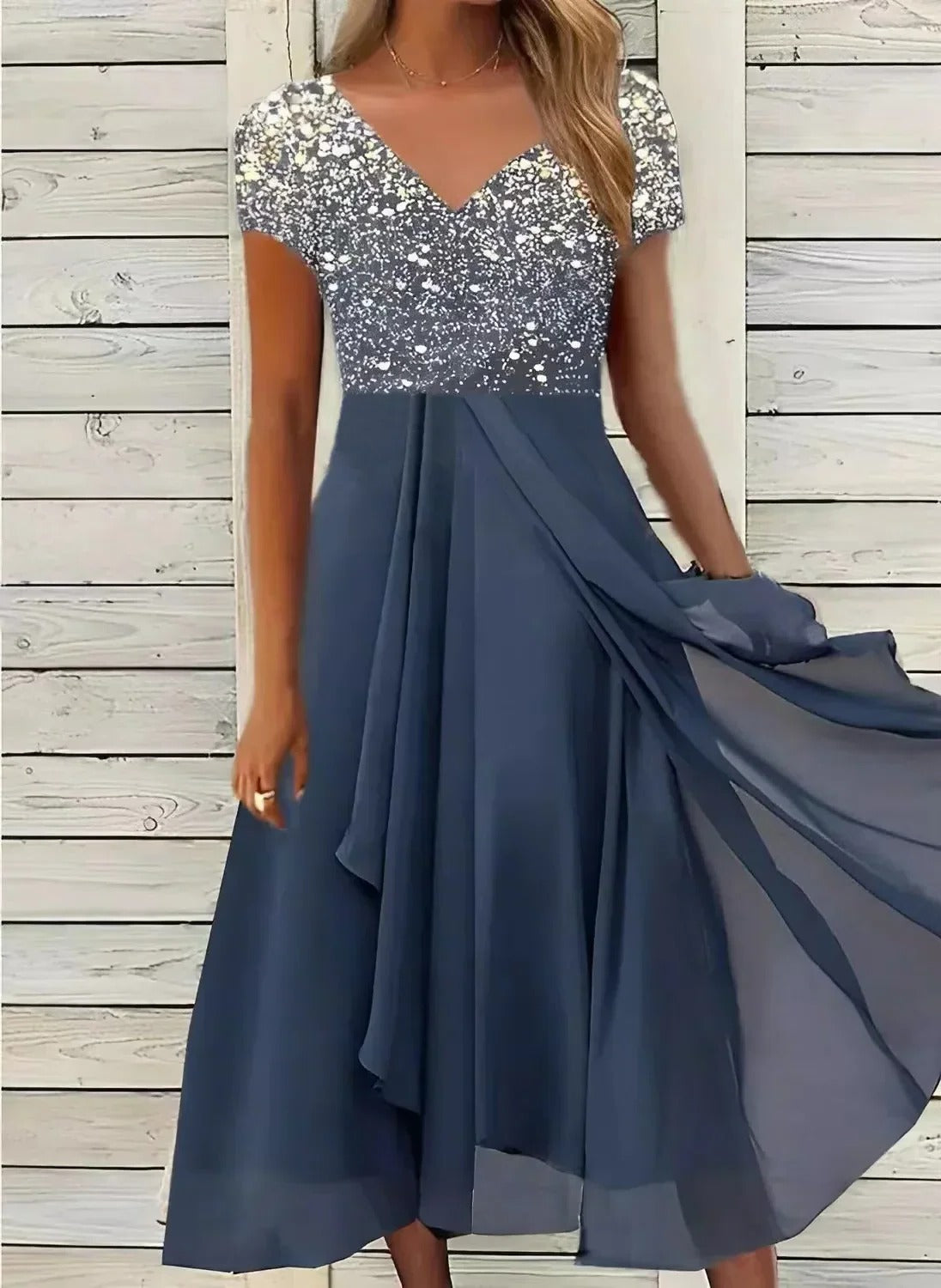 Elegant Chiffon Evening Gown for Women